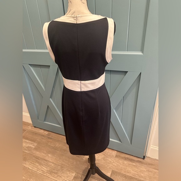 London Times Dress - Picture 2 of 3